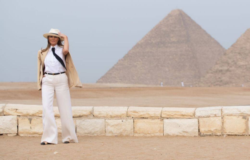 不過,並不是人人欣賞Melania的時尚風格,有網民就笑稱她這身打扮像肯德基 不過,並不是人人欣賞Melania的時尚風格,有網民就笑稱她這身打扮像肯德基