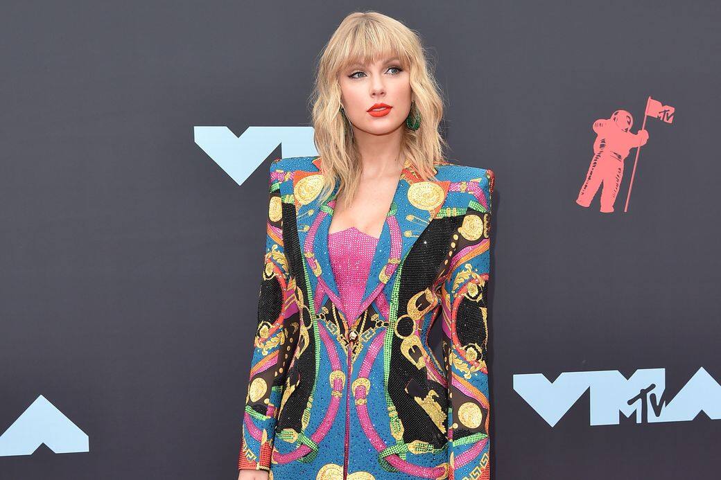 VMA 2019 巨星造型逐個數!Taylor Swift霸氣西裝造型成全場焦點 VMA 2019 巨星造型逐個數!Taylor Swift霸氣西裝造型成全場焦點