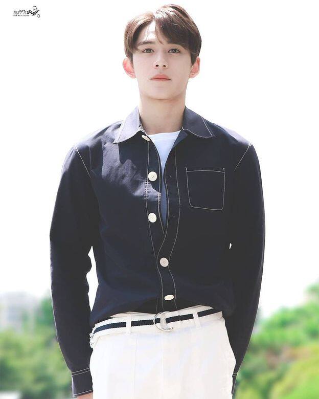 韓國人氣男團NCT香港成員黃旭熙Lucas穿搭: 韓國人氣男團NCT香港成員黃旭熙Lucas穿搭: