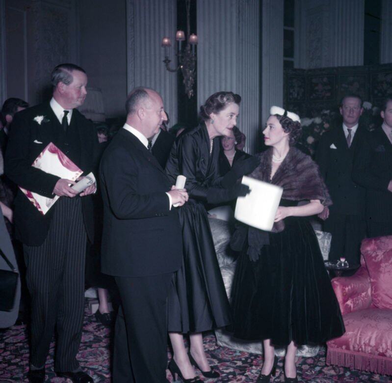 Princess Margaret的個性和英女王截然不同,活潑外向、能歌善舞的Princess Margaret是第一位被記 Princess Margaret的個性和英女王截然不同,活潑外向、能歌善舞的Princess Margaret是第一位被記