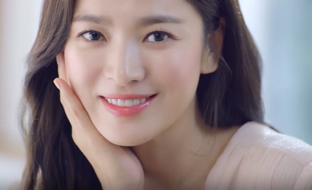 高冷女王 VS 天然美女!回復單身的宋慧喬再成廣告寵兒 高冷女王 VS 天然美女!回復單身的宋慧喬再成廣告寵兒