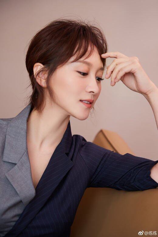 以聲樂及演戲為專業的藝人自有一種藝術氣質,而這種氣質或許還會有 以聲樂及演戲為專業的藝人自有一種藝術氣質,而這種氣質或許還會有