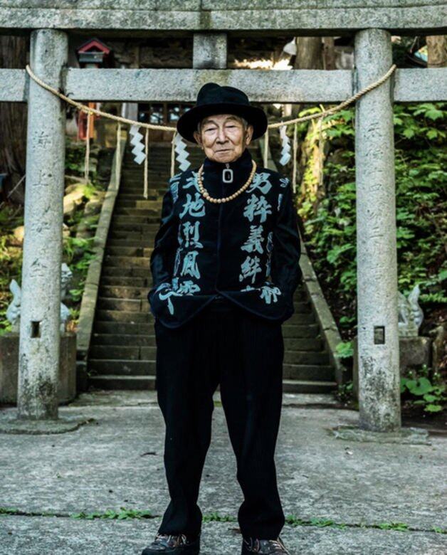 84歲時尚爺爺Tetsuya住在秋田縣,退休前任職化學老師,想不到退休教師能突 84歲時尚爺爺Tetsuya住在秋田縣,退休前任職化學老師,想不到退休教師能突