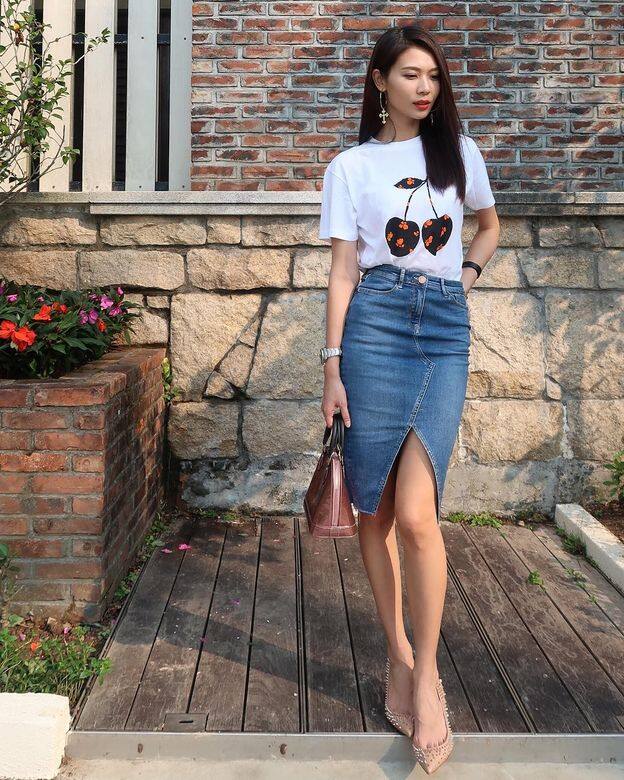可能是監製們就是看中她的女性美 可能是監製們就是看中她的女性美