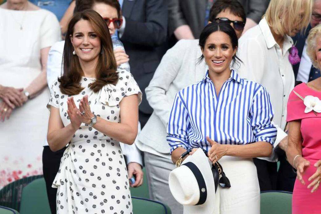 與凱特王妃現身溫布頓網球賽​！梅根帽子只能拿在手中竟是因這「貼心規定」