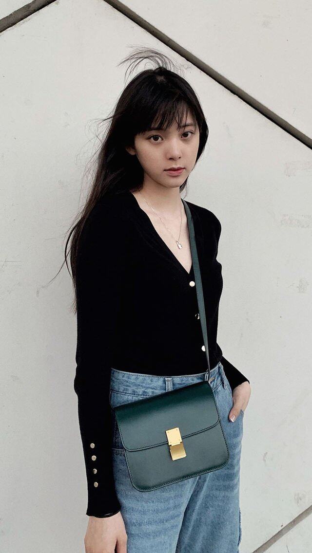 Celine Classic新推專屬亞洲女生的尺寸!女星搶先示範Celine Teen Classic手袋 Celine Classic新推專屬亞洲女生的尺寸!女星搶先示範Celine Teen Classic手袋