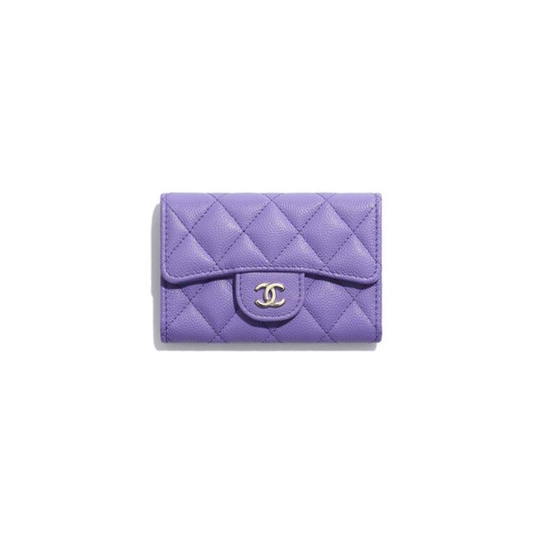 浪漫的粉紫色調是今個春夏大熱色彩之一，這經典款卡片套配上粉紫色
