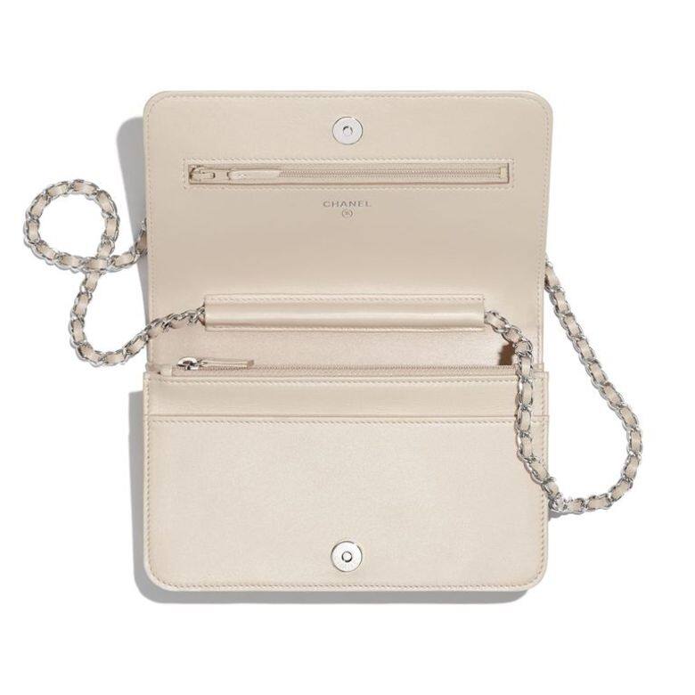 尺寸:12.3 × 19.2 × 3.5 cm 價格:$19,300 尺寸:12.3 × 19.2 × 3.5 cm 價格:$19,300