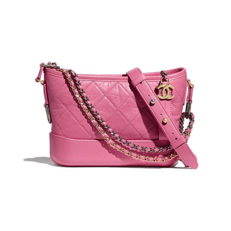 Chanel Gabrielle迷你水桶袋，少女感的粉色配小巧外型，自然人見人愛。（$30,100）