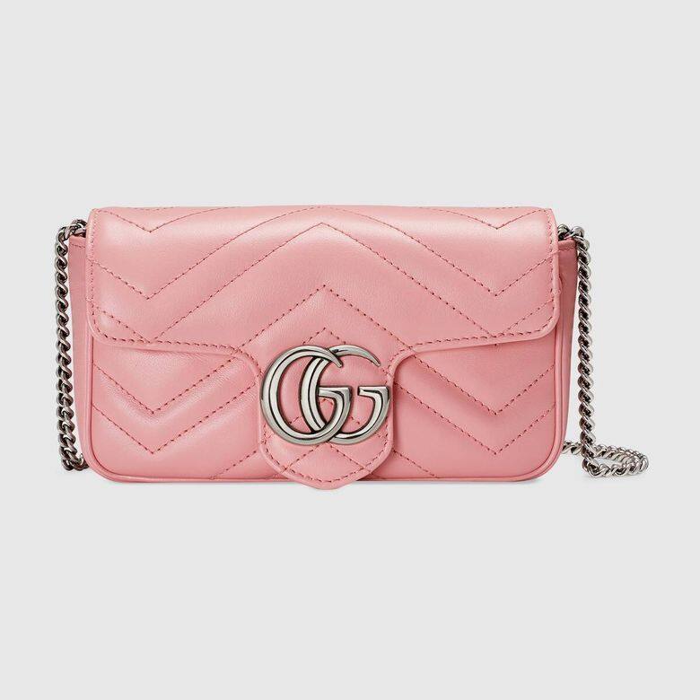 亦因為GG Marmont 2.0繼續沿用品牌70年代的雙G配件,令手袋如以往般別具 亦因為GG Marmont 2.0繼續沿用品牌70年代的雙G配件,令手袋如以往般別具