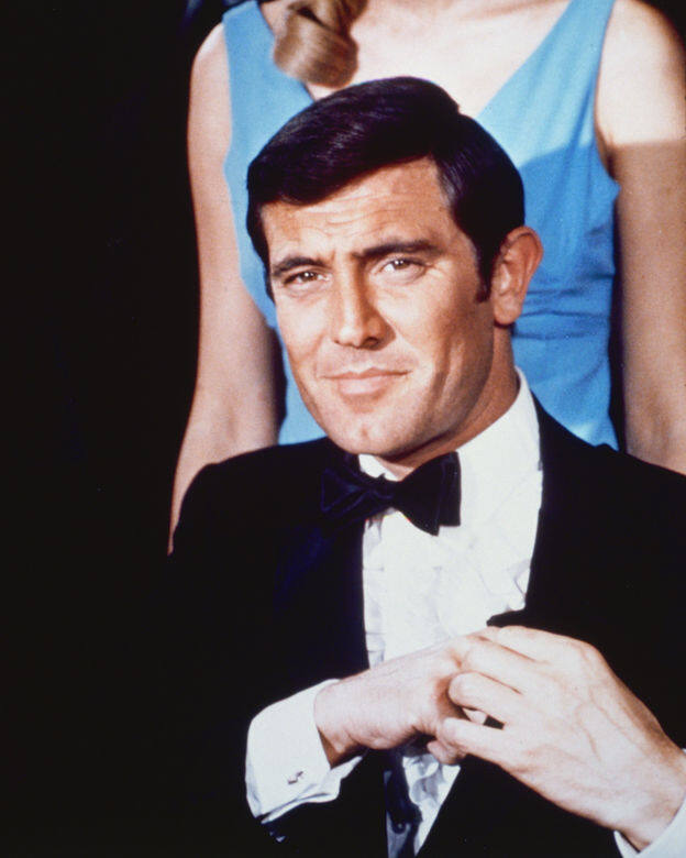 其後,George Lazenby代替Sean Connery,擔起占士邦一角,他戴的不再是水鬼系列,而是勞力士 其後,George Lazenby代替Sean Connery,擔起占士邦一角,他戴的不再是水鬼系列,而是勞力士