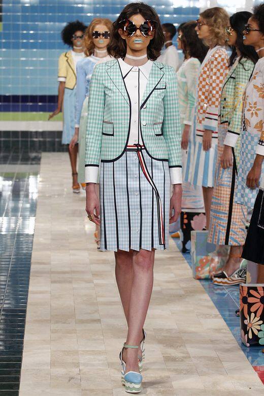 Thom Browne2017年的春夏系列,所用的色彩如同Hockney畫作搬,鮮明、用上分明的筆觸、硬 Thom Browne2017年的春夏系列,所用的色彩如同Hockney畫作搬,鮮明、用上分明的筆觸、硬