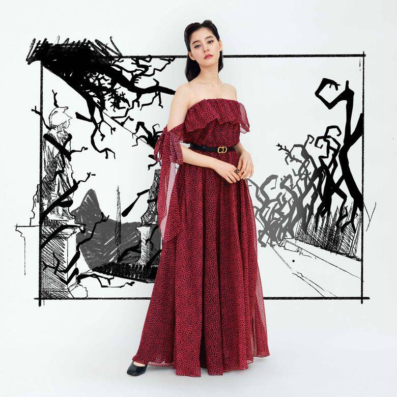 不少女星名人均身穿最新系列亮相於幕前,如日本現當紅新晉女演員及 不少女星名人均身穿最新系列亮相於幕前,如日本現當紅新晉女演員及