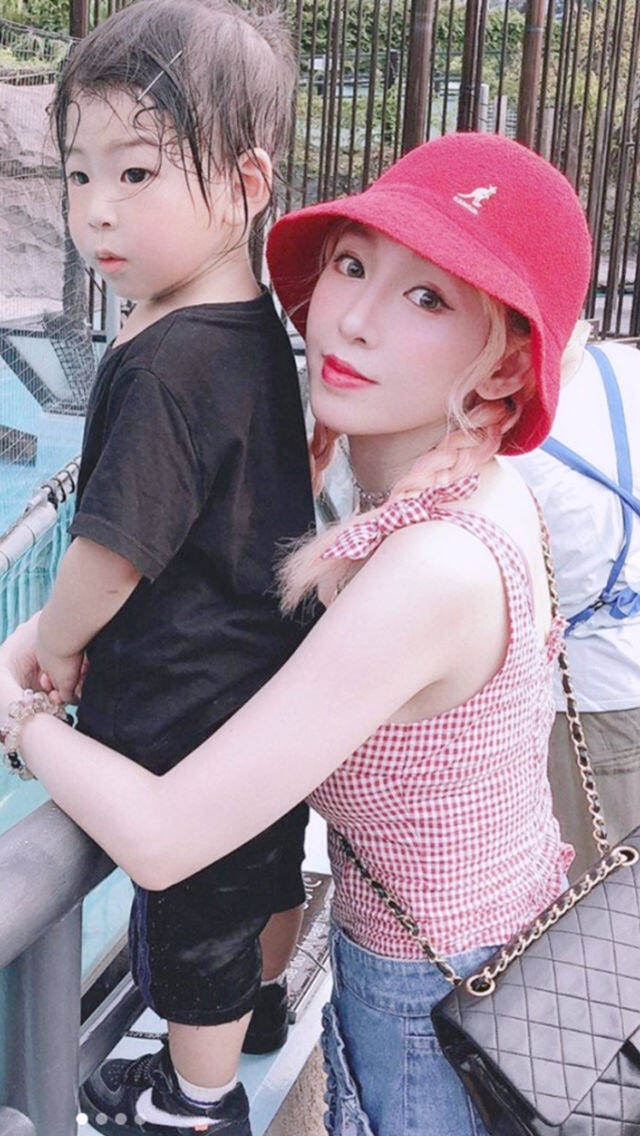 Eva Cheung, 阮民安老婆, 阮民安太太, 張倚雯 Eva Cheung, 阮民安老婆, 阮民安太太, 張倚雯