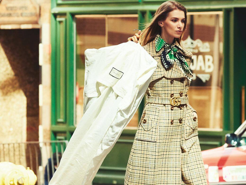 ELLE 2021 一月時裝大片:從都市日常中喚起時尚新定義 ELLE 2021 一月時裝大片:從都市日常中喚起時尚新定義