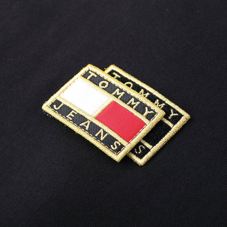 藉情人節,這個新年系列也在logo上加入小心思,兩個疊起的Tommy Hilfiger標誌低調 藉情人節,這個新年系列也在logo上加入小心思,兩個疊起的Tommy Hilfiger標誌低調