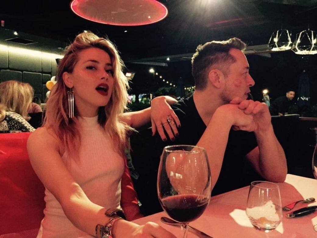 Amber Heard跟Johnny Depp鬧離婚後,火速搭上Elon Musk。有着黃金比例美貌的Amber,美麗背後可 Amber Heard跟Johnny Depp鬧離婚後,火速搭上Elon Musk。有着黃金比例美貌的Amber,美麗背後可