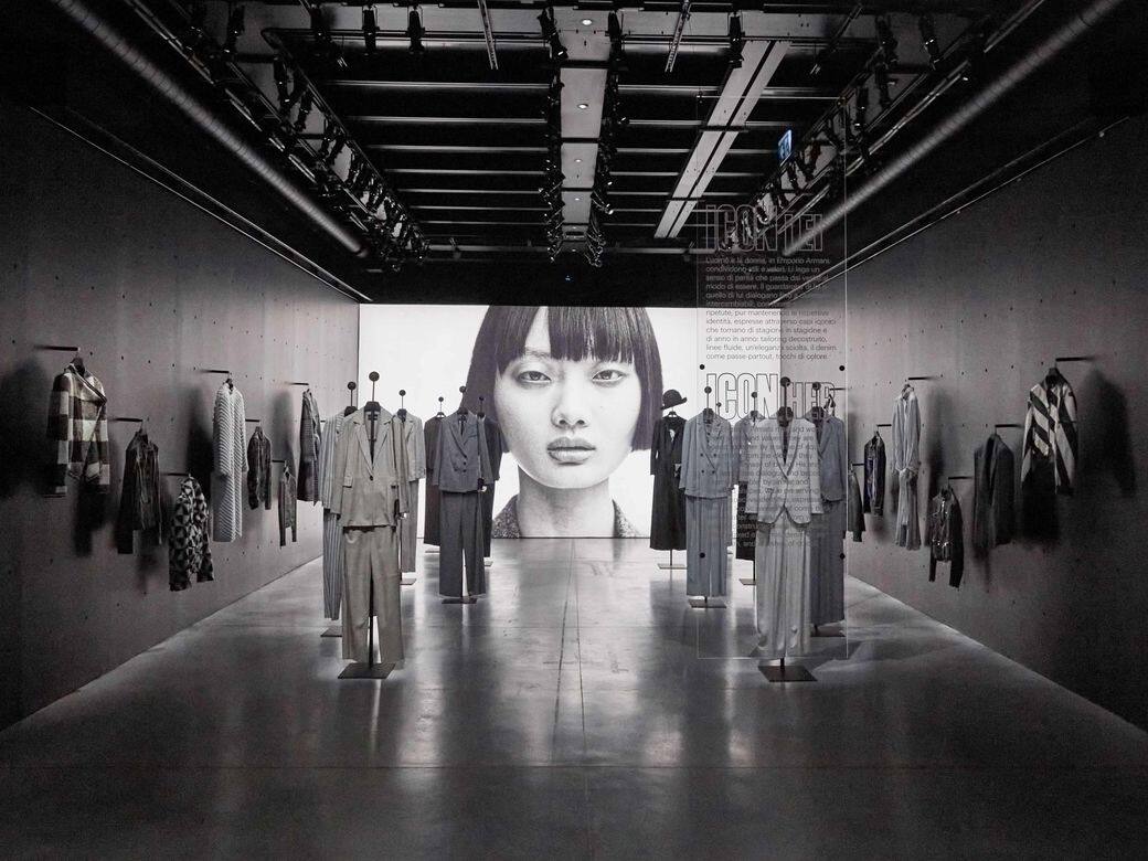 辦展覽、編特刊、推CD、廣告牌全方位活動慶祝Emporio Armani 40周年慶事! 辦展覽、編特刊、推CD、廣告牌全方位活動慶祝Emporio Armani 40周年慶事!