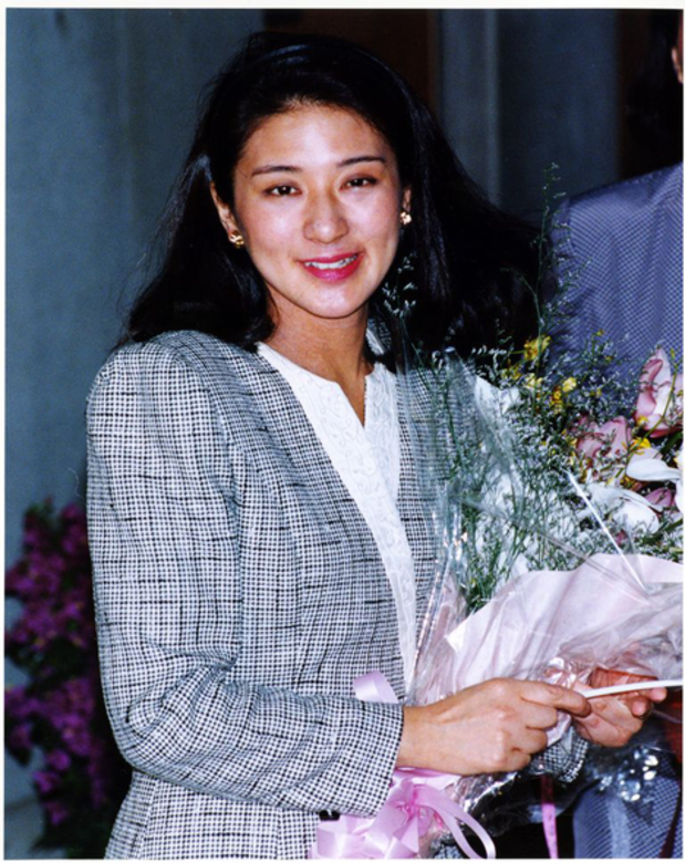 雅子皇后，本名小和田雅子，出生於1963年9月，是曾任日本副外相（外交官）的