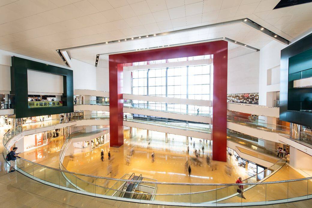 太古城中心(Cityplaza)本著「LIVE HAPPY」的品牌理念,鼓勵顧客在繁囂的都市生活中追求 太古城中心(Cityplaza)本著「LIVE HAPPY」的品牌理念,鼓勵顧客在繁囂的都市生活中追求