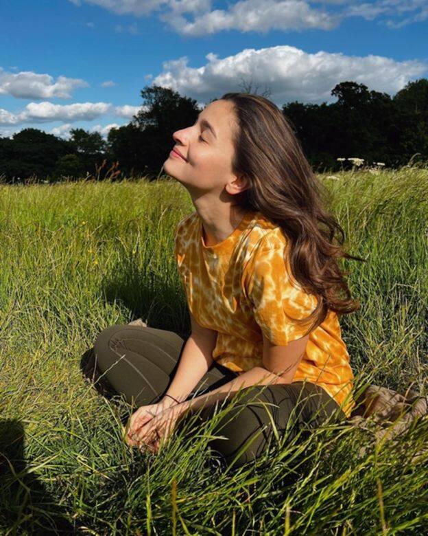 Alia Bhatt最近衝出印度,飛抵倫敦,拍攝她的荷李活處女作電影《Heart of Stone》。據悉這 Alia Bhatt最近衝出印度,飛抵倫敦,拍攝她的荷李活處女作電影《Heart of Stone》。據悉這