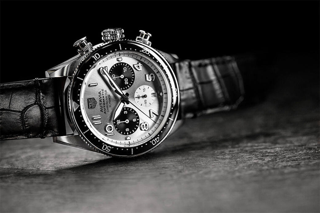 這款錶最厲害的是它的機芯,最新研發的Calibre Heuer 02 COSC Flyback錶廠自製機芯,令TAG 這款錶最厲害的是它的機芯,最新研發的Calibre Heuer 02 COSC Flyback錶廠自製機芯,令TAG
