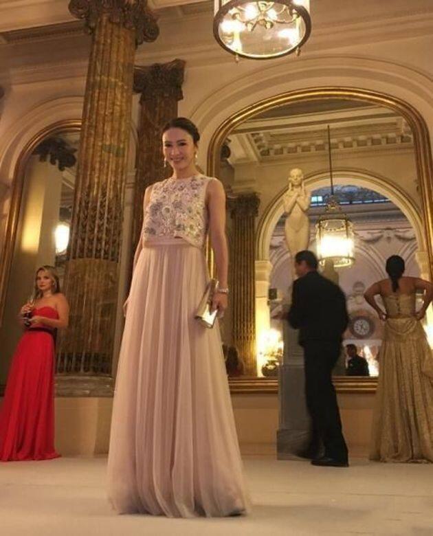 生日出遊與女兒父母同框!48歲黎姿的凍齡時尚美 生日出遊與女兒父母同框!48歲黎姿的凍齡時尚美
