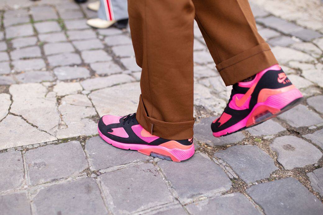 粉紅色波鞋怎襯不造作？新款螢光粉紅、少女粉紅色波鞋推薦！
