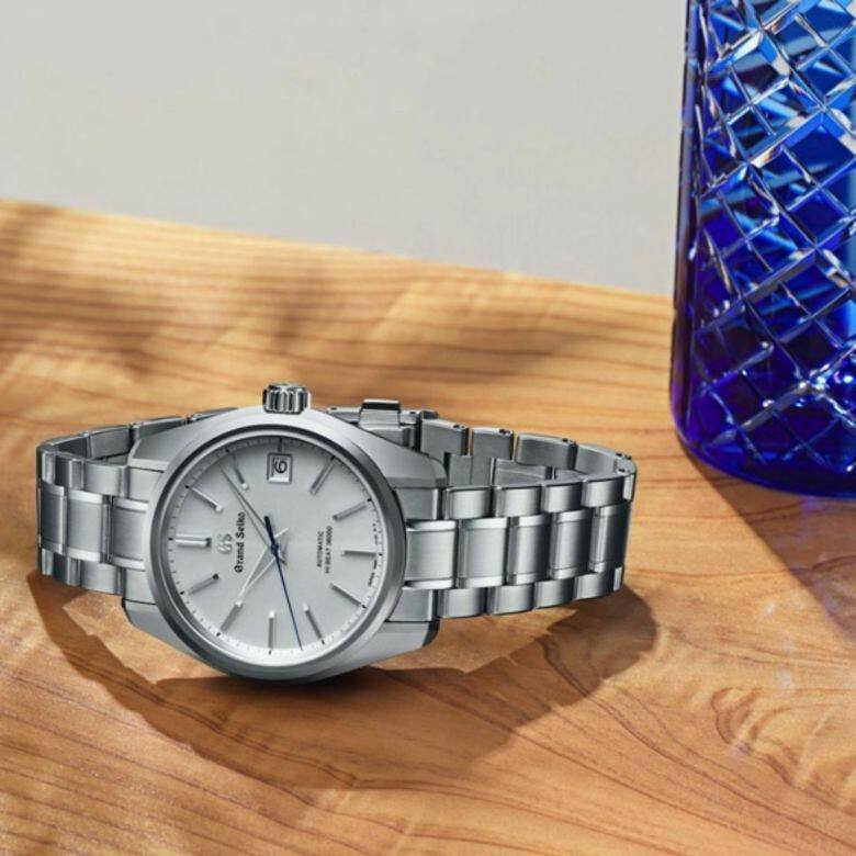 Grand Seiko品牌主要分三大系列:經典簡約的Heritage、高貴內斂的Elegance,以及同時適用於 Grand Seiko品牌主要分三大系列:經典簡約的Heritage、高貴內斂的Elegance,以及同時適用於