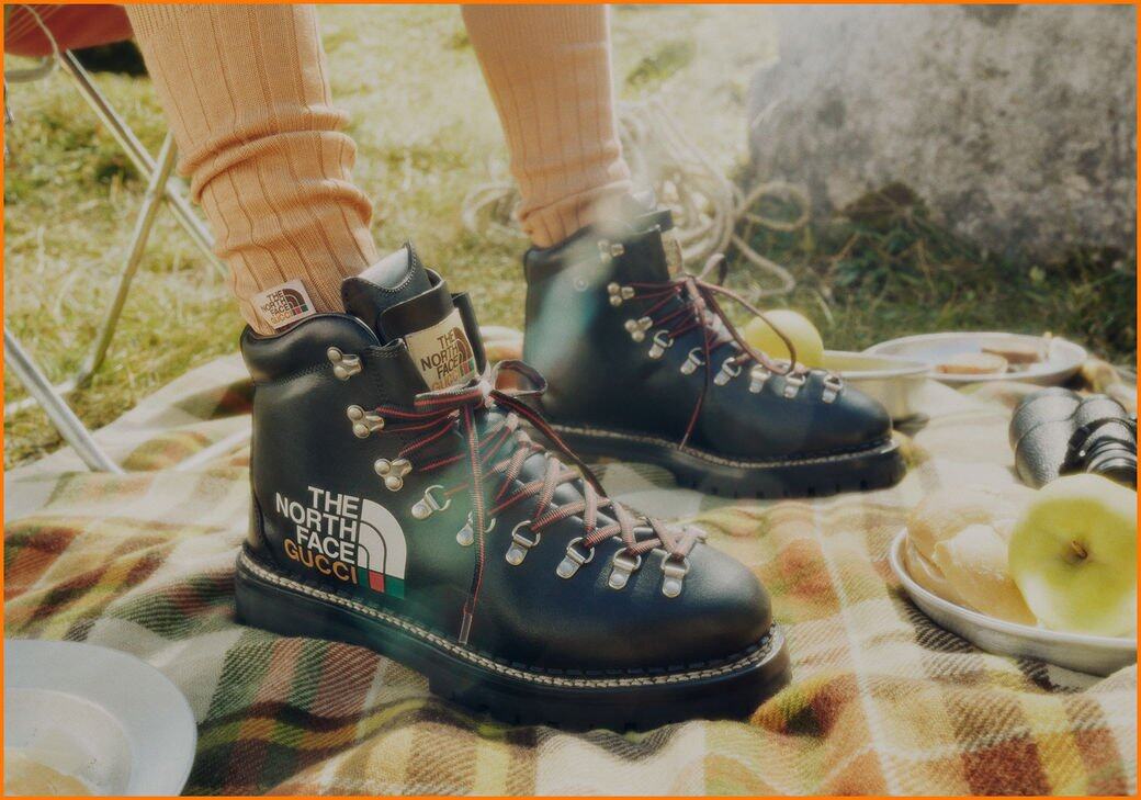 經典的黑色登山皮靴是女生遠足的必備款式,The North Face x Gucci標誌與綠紅綠 經典的黑色登山皮靴是女生遠足的必備款式,The North Face x Gucci標誌與綠紅綠