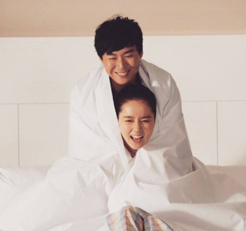 不過女神早在2005年就封盤,嫁演員男星延政勳。二人因劇集《黃手帕》而結緣 不過女神早在2005年就封盤,嫁演員男星延政勳。二人因劇集《黃手帕》而結緣