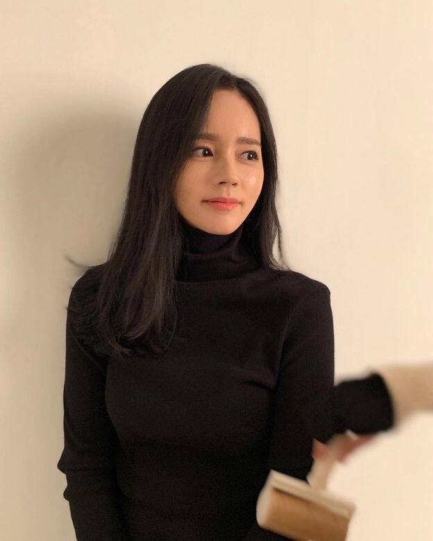 韓佳人自2018年拍畢劇集《Mistresses》後,就再也沒出現在螢光幕,最近她才復出接拍 韓佳人自2018年拍畢劇集《Mistresses》後,就再也沒出現在螢光幕,最近她才復出接拍