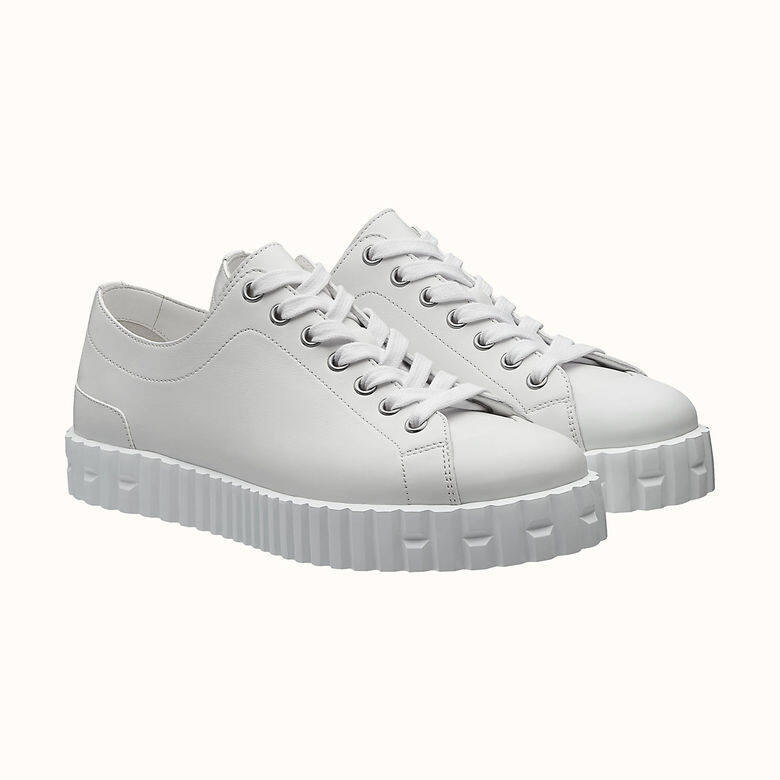 全白波鞋與品牌converse有幾分相似，但它乃意大利製造，而且採用的是高質小