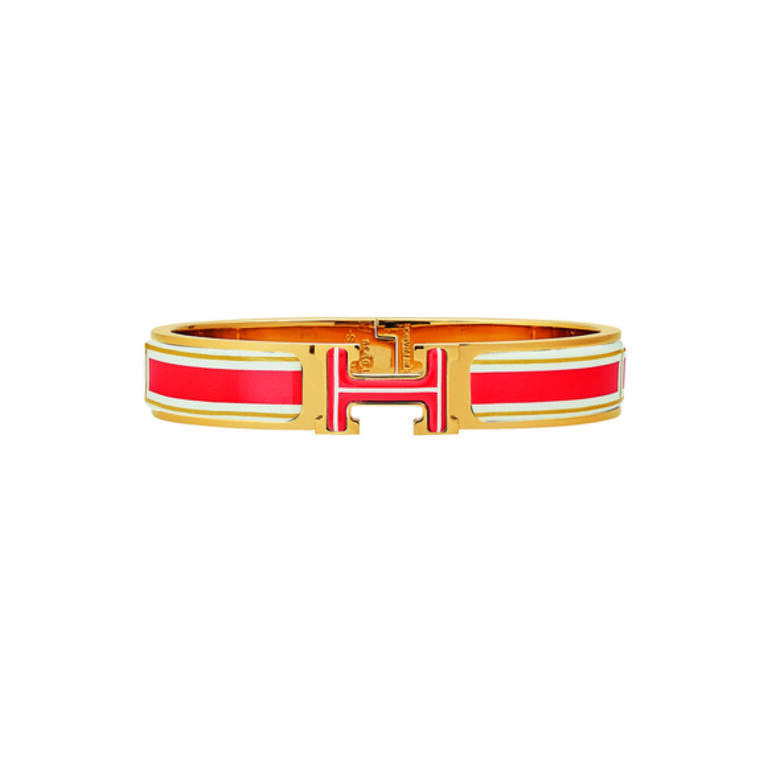 Hermès的H字搪瓷鏈墜是經典作，如果早已擁有，不妨考慮手鐲，這款紅白雙