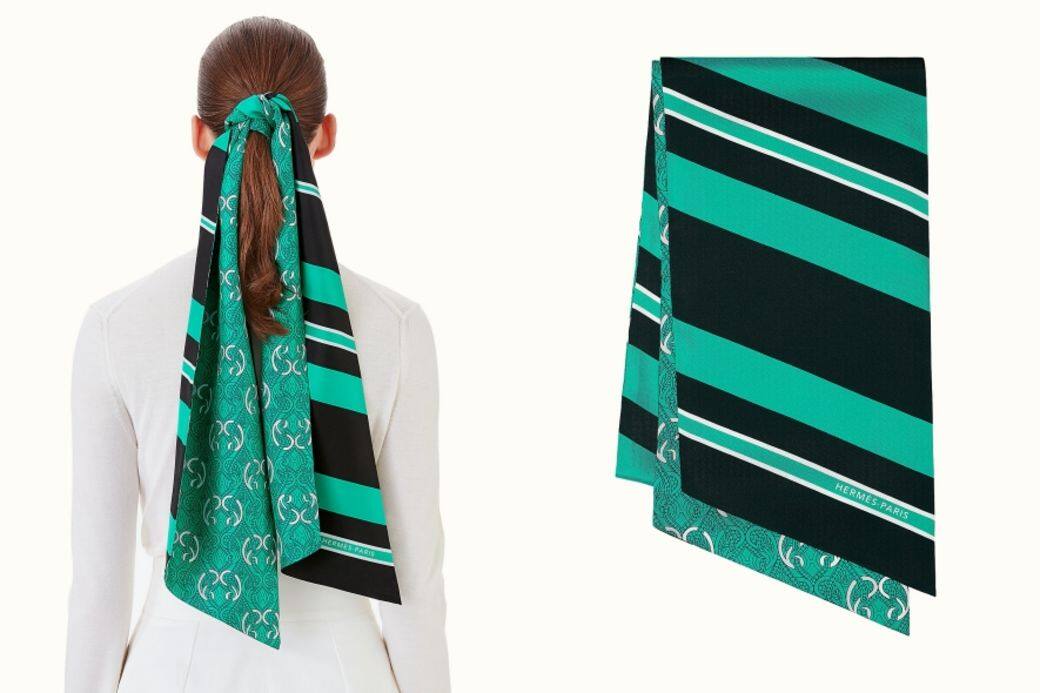 斜紋方形絲巾($3,700 Hermès)Cavalcadour圖案是Hermès的經典設計,由Octave Marsal及Oliver Dickson利用3 斜紋方形絲巾($3,700 Hermès)Cavalcadour圖案是Hermès的經典設計,由Octave Marsal及Oliver Dickson利用3