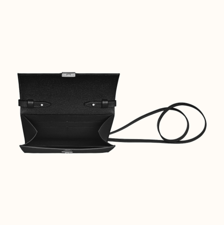 Clic 16 wallet 皮革銀包連肩帶($23,100) Clic 16 wallet 皮革銀包連肩帶($23,100)