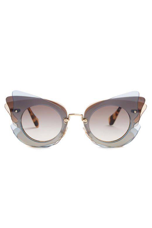 Miu Miu Butterfly-Frame拼色配蝴蝶形鏡框太陽眼鏡@sunglasshut.com(USD$410/約HKD$3,184) Miu Miu Butterfly-Frame拼色配蝴蝶形鏡框太陽眼鏡@sunglasshut.com(USD$410/約HKD$3,184)