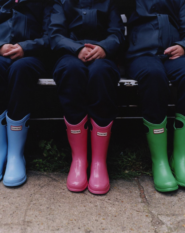 Hunter Boots儼如雨靴的代名詞，這個雨靴品牌發源於英國蘇格蘭地區，招牌靴款