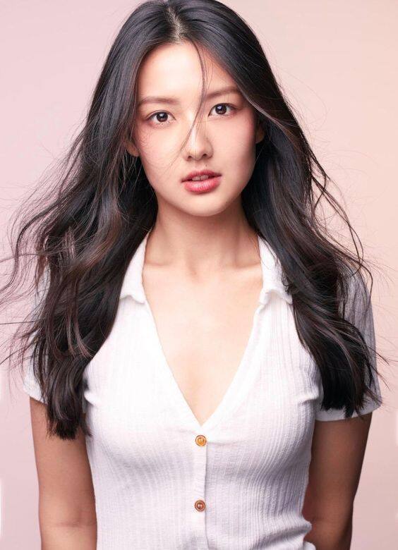 時裝模特兒(Style International Management 旗下)喜歡的穿衣風格我喜歡歐美系時裝,如《花邊教主 時裝模特兒(Style International Management 旗下)喜歡的穿衣風格我喜歡歐美系時裝,如《花邊教主