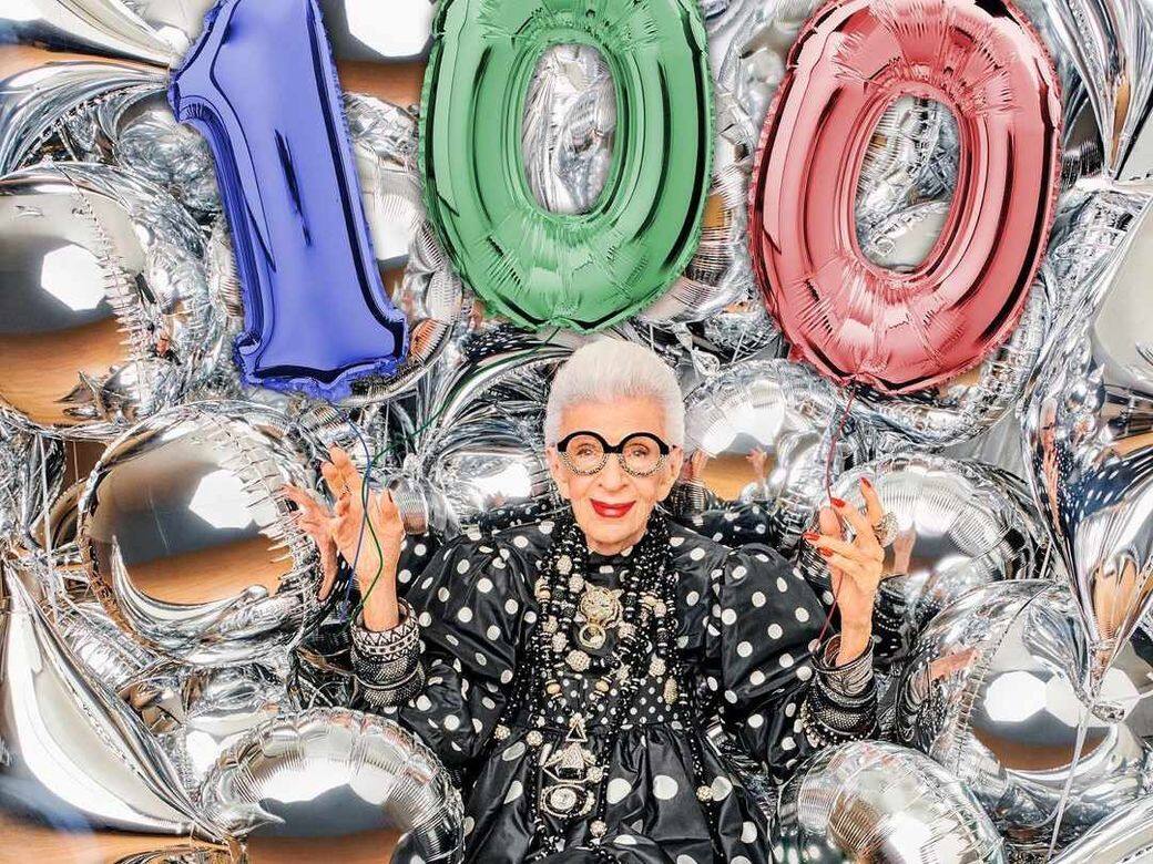 傳奇時裝icon Iris Apfel剛滿100歲!熱愛時裝的她穿衣風格比年輕人更前衛 傳奇時裝icon Iris Apfel剛滿100歲!熱愛時裝的她穿衣風格比年輕人更前衛
