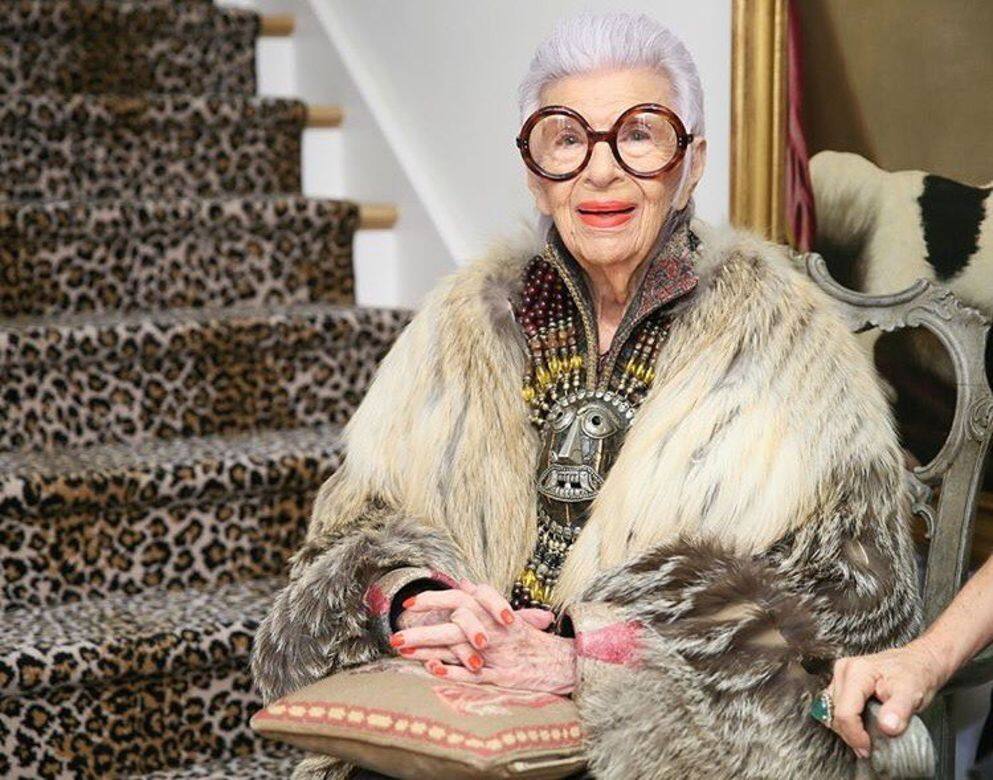 Iris Apfel 的 Instagram 坐擁 120 萬粉絲 Iris Apfel 的 Instagram 坐擁 120 萬粉絲