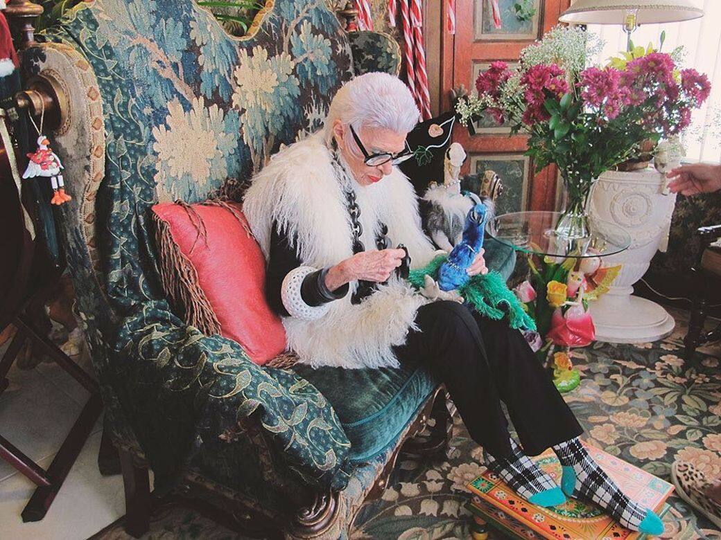 Iris Apfel 的生活多姿多彩 Iris Apfel 的生活多姿多彩
