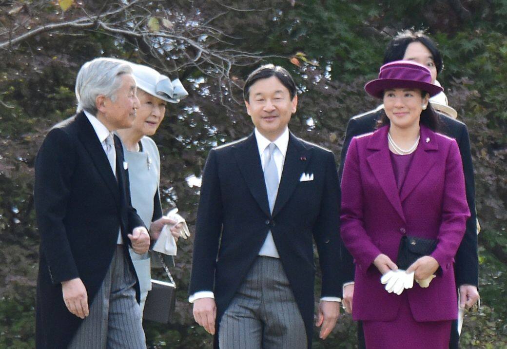 從當天雅子的時尚大方衣著打扮和優雅親和的舉止,你絕對想不到,她已 從當天雅子的時尚大方衣著打扮和優雅親和的舉止,你絕對想不到,她已