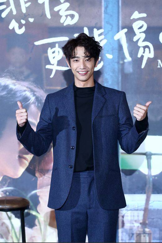 劉以豪穿搭:紅地氈西裝造型 劉以豪穿搭:紅地氈西裝造型