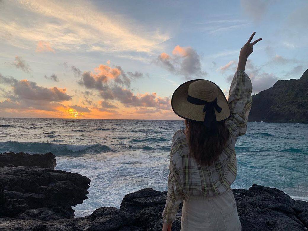 雖然格子的造型間中會給人一種頽頽的感覺,但Jisoo就示範了完美的格子 雖然格子的造型間中會給人一種頽頽的感覺,但Jisoo就示範了完美的格子