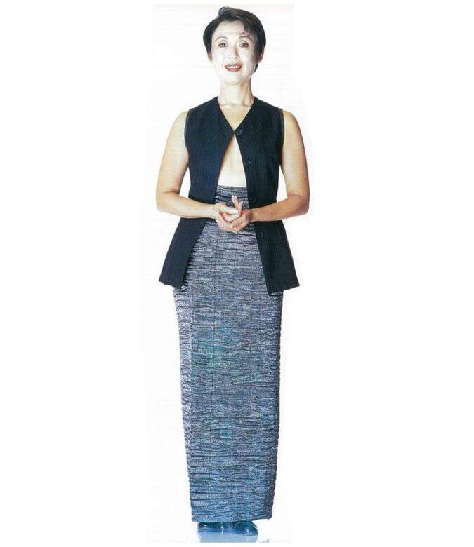 不過期後的一場97金融風暴、SARS來襲,加上Joyce其時迅速擴張,導致財政方面 不過期後的一場97金融風暴、SARS來襲,加上Joyce其時迅速擴張,導致財政方面