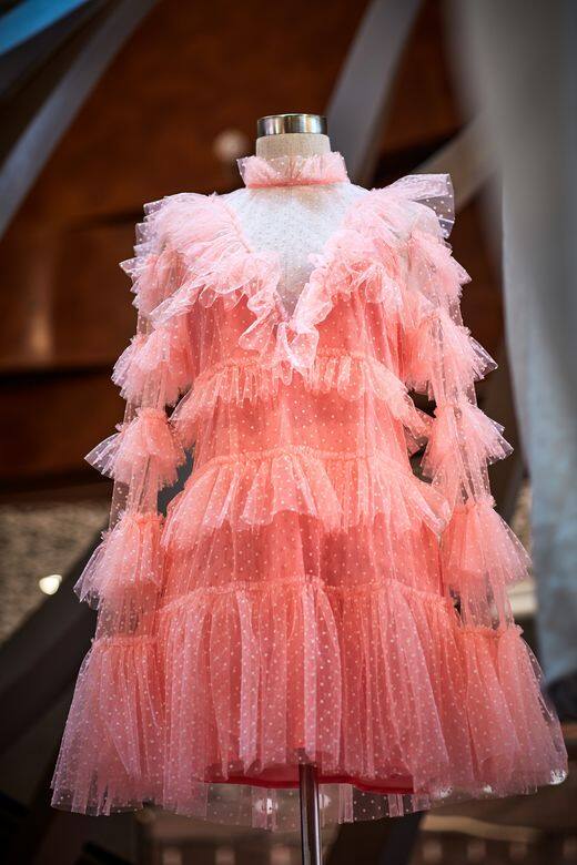 ALICE MCCALL 粉紅色Tokyo Skies迷你裙 $3,090Alice McCall終於向Kate Moss等品牌的忠粉送上真絲設