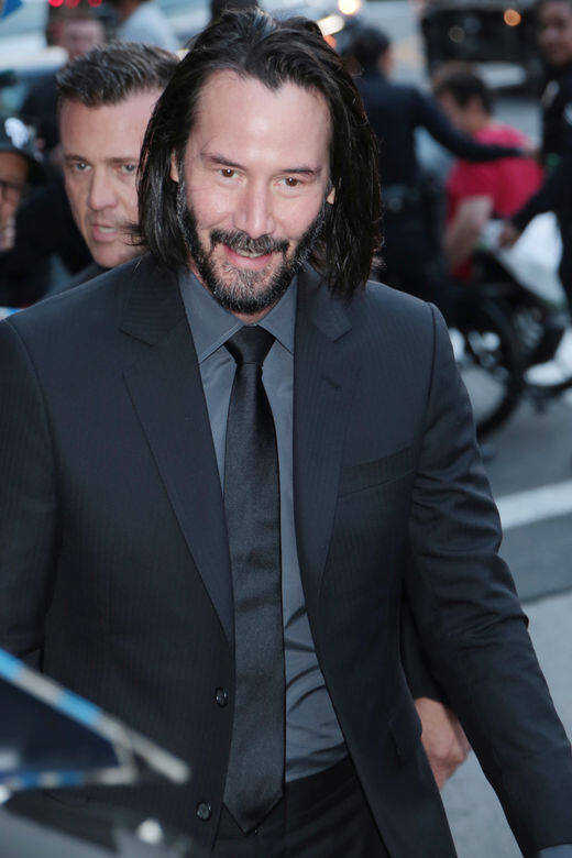 以下和大家重溫Keanu Reeves的不羈造型,一起回味男神的魅力!Photo:Getty 以下和大家重溫Keanu Reeves的不羈造型,一起回味男神的魅力!Photo:Getty