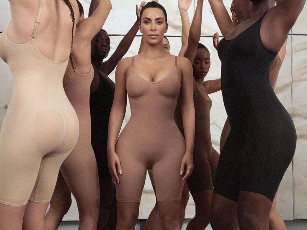 連Fendi也破天荒合作推聯乘系列!5大重點認識Kim Kardashian的塑身衣品牌Skims 連Fendi也破天荒合作推聯乘系列!5大重點認識Kim Kardashian的塑身衣品牌Skims