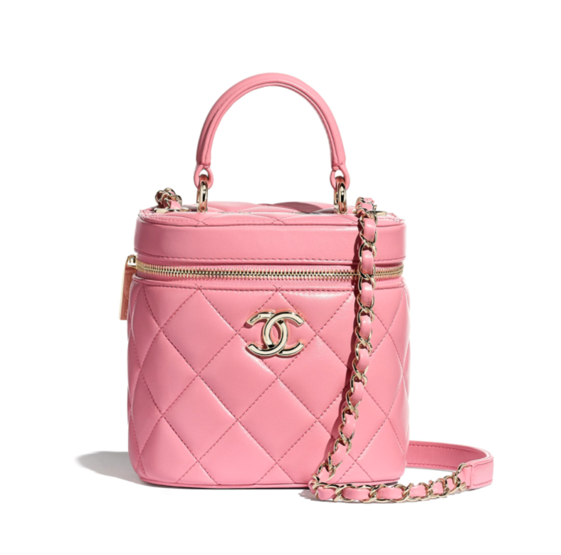 Chanel 紅色小羊皮化妝箱手袋（ 24 × 15.5 × 12 cm ）（$31,200)